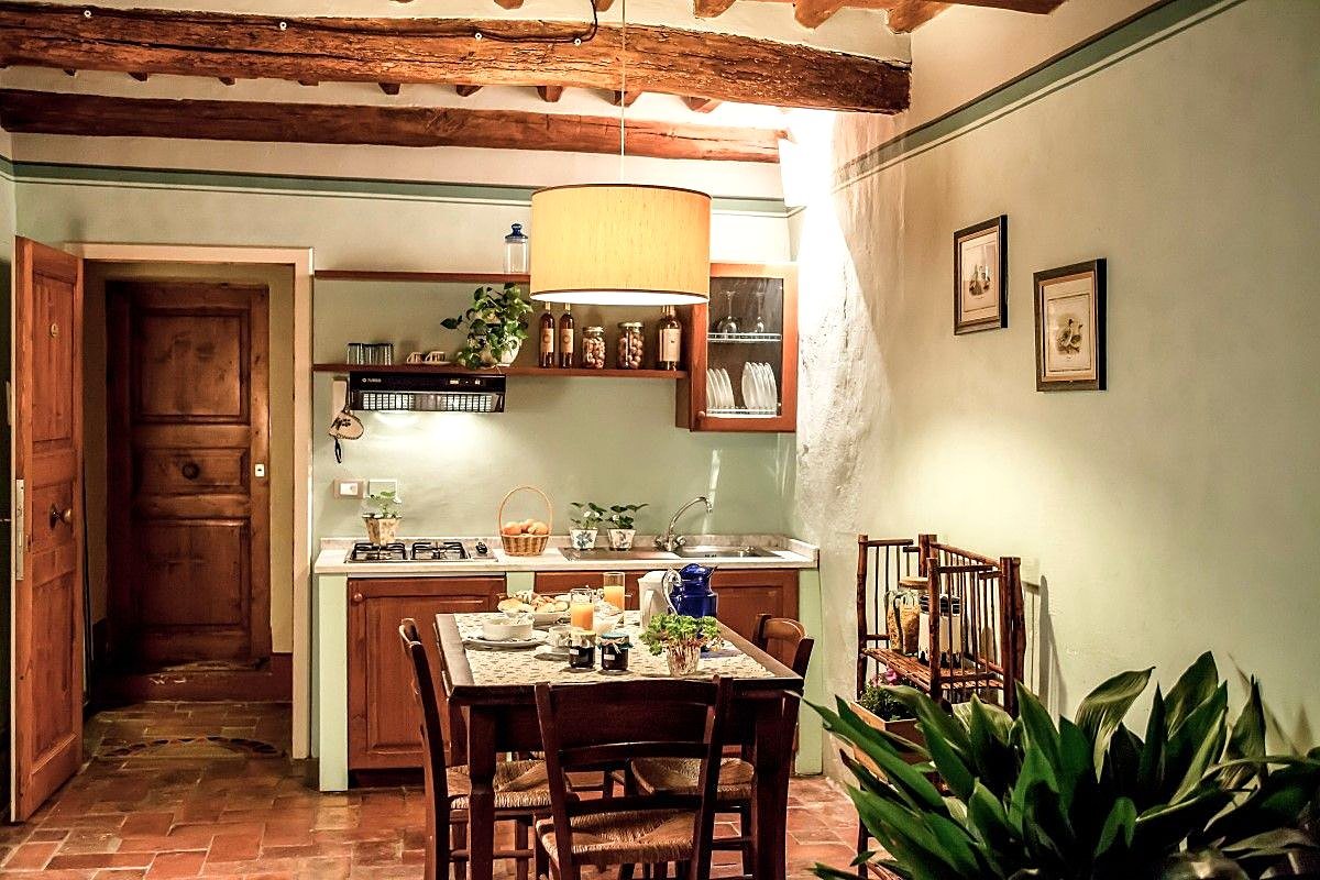 Apartamento Maria: cucina con travi a vista